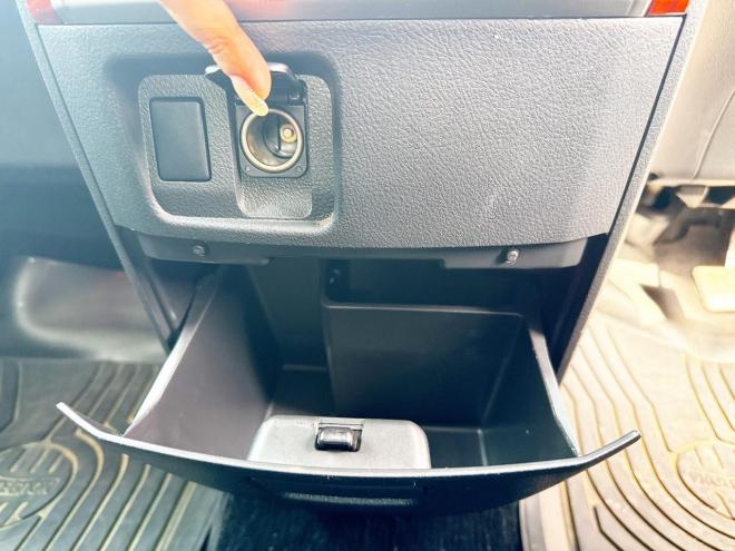 ヴェルファイア2.4ZプラチナセレクションⅡ 4WD　ローンが不安な方＜優遇ローン＞1年保証　両側パワースライドドア　社外ナビ 