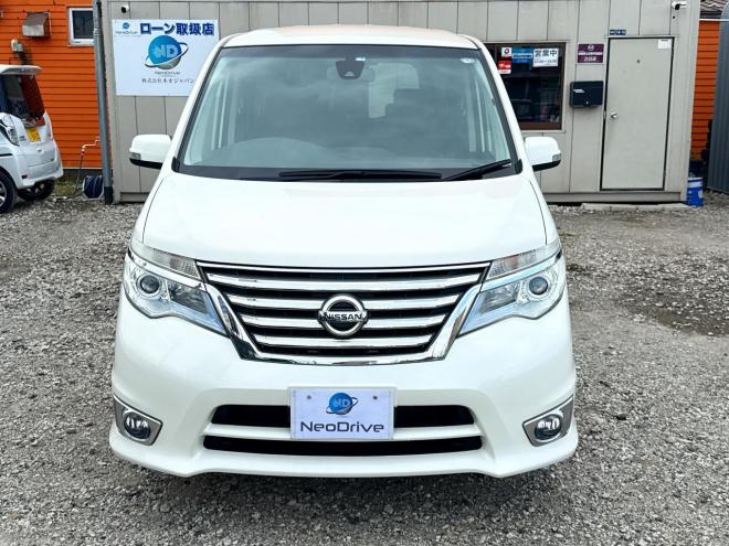 セレナ2.0 ハイウェイスター 4WD　ローンが不安な方＜優遇ローン＞本州仕入　寒冷地仕様 エマージェンシーブ 