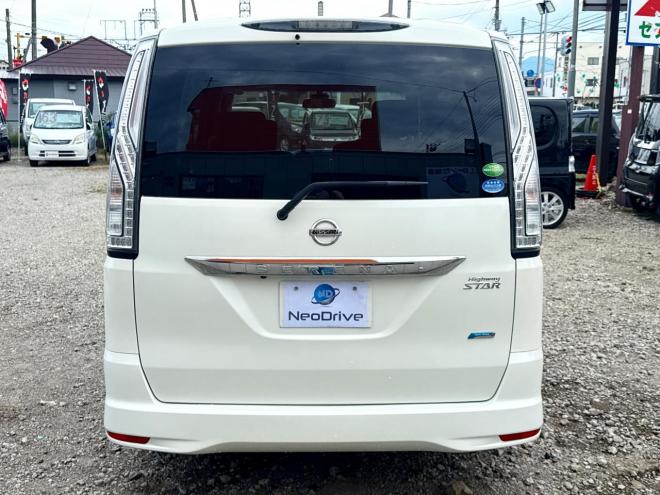 セレナ2.0 ハイウェイスター 4WD　ローンが不安な方＜優遇ローン＞本州仕入　寒冷地仕様 エマージェンシーブ 