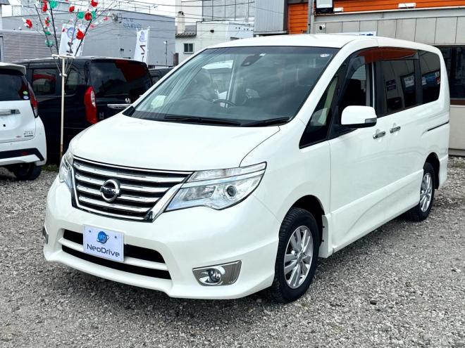 セレナ2.0 ハイウェイスター 4WD　ローンが不安な方＜優遇ローン＞本州仕入　寒冷地仕様 エマージェンシーブ 