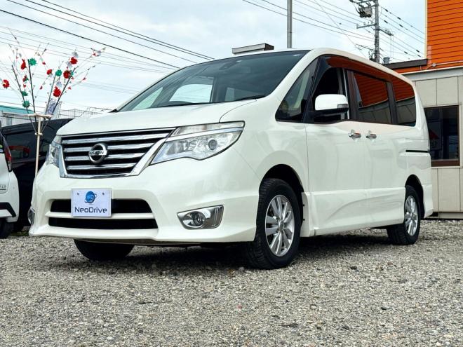 セレナ2.0 ハイウェイスター 4WD　ローンが不安な方＜優遇ローン＞本州仕入　寒冷地仕様 エマージェンシーブ 