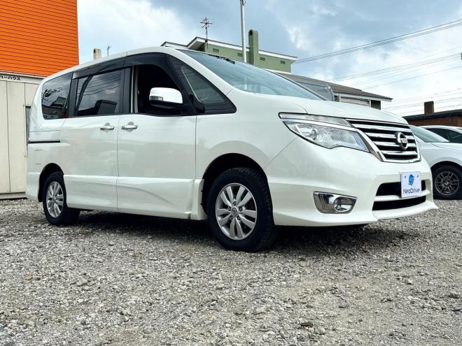 セレナ2.0 ハイウェイスター 4WD　ローンが不安な方＜優遇ローン＞本州仕入　寒冷地仕様 エマージェンシーブ 