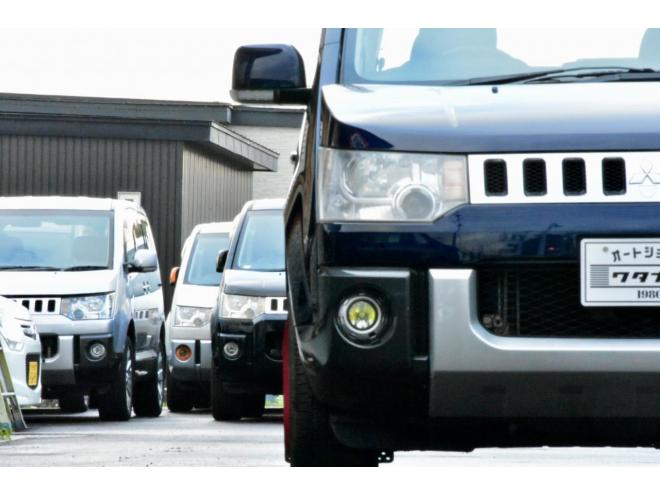 デリカD:5　Gパワーパッケージ　４ＷＤ　本州仕入　乗車定員５名仕様　後期シャモニー専用アルミ　両側電動スライドドア　冬タイヤ付き　社外ナビ／バックカメラ