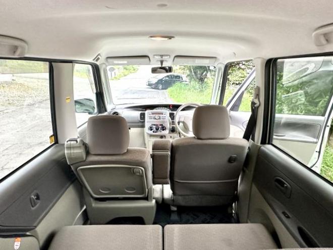 タントワンダフルセレクション　リモコンパワースライドドア　楽ナビ　ワンセグテレビ　スマートキー　タイミングチェーン車 4WD 660 5Dr