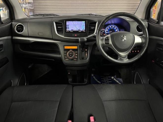 ワゴンRスティングレーＸ　本州仕入　禁煙車　レーダーブレーキサポート　Ｓエネチャージ　社外１４インチＡＷ　社外１４インチＡＷ＋スタッドレスタイヤ付　カロッツェリアナビ（ＤＶＤ再生　フルセグ地デジ　Ｂｌｕｅｔｏｏｔｈオーディオ）　ＰＵＳＨスタート　スマートキー　ミラーヒーター　シートヒーター　ベンチシート　盗難防止装置　ＨＩＤヘッドライト　アイドリングストップ　ＥＴＣ 4WD 660 5Dr