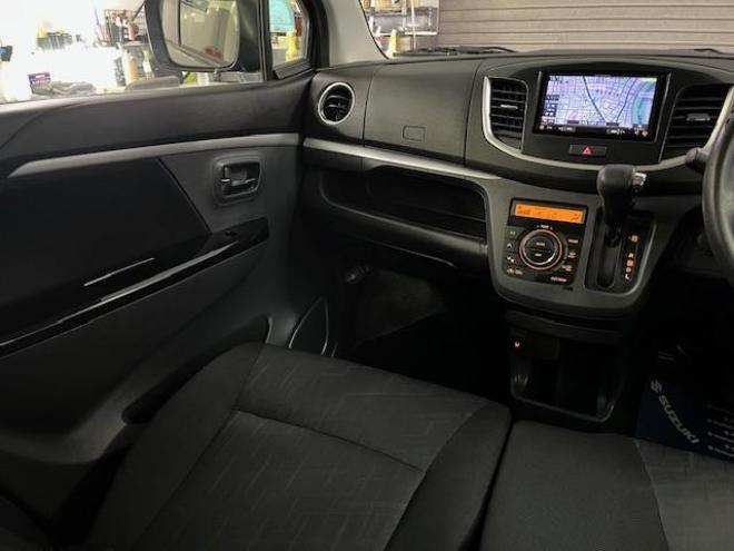 ワゴンRスティングレーＸ　本州仕入　禁煙車　レーダーブレーキサポート　Ｓエネチャージ　社外１４インチＡＷ　社外１４インチＡＷ＋スタッドレスタイヤ付　カロッツェリアナビ（ＤＶＤ再生　フルセグ地デジ　Ｂｌｕｅｔｏｏｔｈオーディオ）　ＰＵＳＨスタート　スマートキー　ミラーヒーター　シートヒーター　ベンチシート　盗難防止装置　ＨＩＤヘッドライト　アイドリングストップ　ＥＴＣ 4WD 660 5Dr