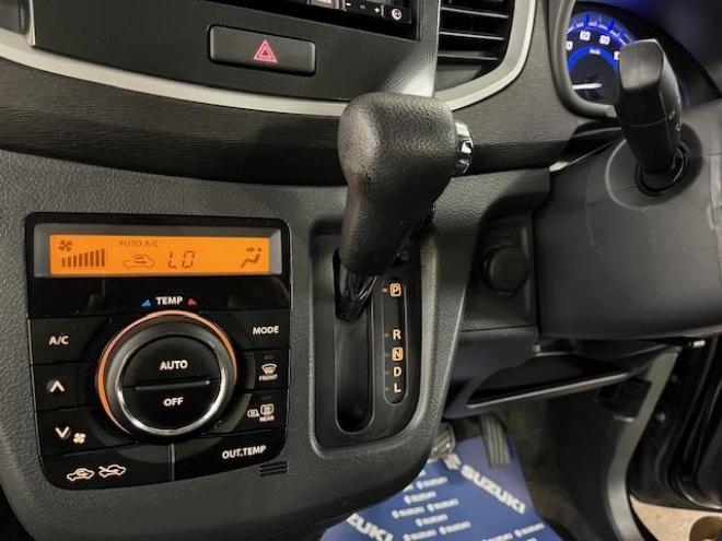ワゴンRスティングレーＸ　本州仕入　禁煙車　レーダーブレーキサポート　Ｓエネチャージ　社外１４インチＡＷ　社外１４インチＡＷ＋スタッドレスタイヤ付　カロッツェリアナビ（ＤＶＤ再生　フルセグ地デジ　Ｂｌｕｅｔｏｏｔｈオーディオ）　ＰＵＳＨスタート　スマートキー　ミラーヒーター　シートヒーター　ベンチシート　盗難防止装置　ＨＩＤヘッドライト　アイドリングストップ　ＥＴＣ 4WD 660 5Dr