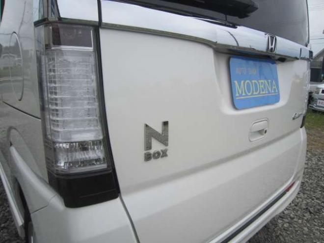 N-BOXカスタムG Lパッケージ 4WD　1オーナー 両側電動スライドドア ナビTV Bカメラ 夏冬タイヤ 1年間走行無制限保証 660