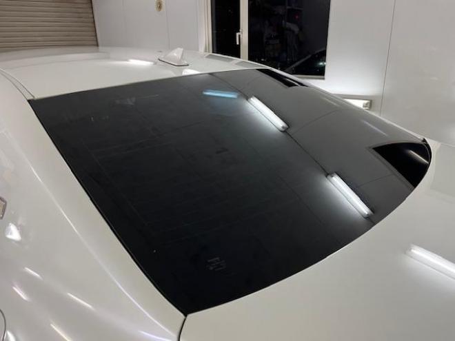 クラウンハイブリッドアスリートＳ　ブラックスタイル　Ｆｏｕｒ　本州仕入　寒冷地仕様　禁煙車　プリクラッシュセーフティ　レーダークルーズコントロール　純正ブラックレザーシート　純正１８インチスパッタリングＡＷ　社外１７ＡＷ＋スタッドレスタイヤ付　純正ナビ（フルセグ地デジ　ＤＶＤ再生　Ｂｌｕｅｔｏｏｔｈ対応）＋バックカメラ　全方位カメラ　リア３面フィルム施工済　ステアリングヒーター　ミラーヒーター　シートヒーター＆クーラー　両席パワーシート　純正ＨＩＤヘッドライト　横滑り防止装置　前後ソナー　ＥＴＣ 4WD 2500 4Dr