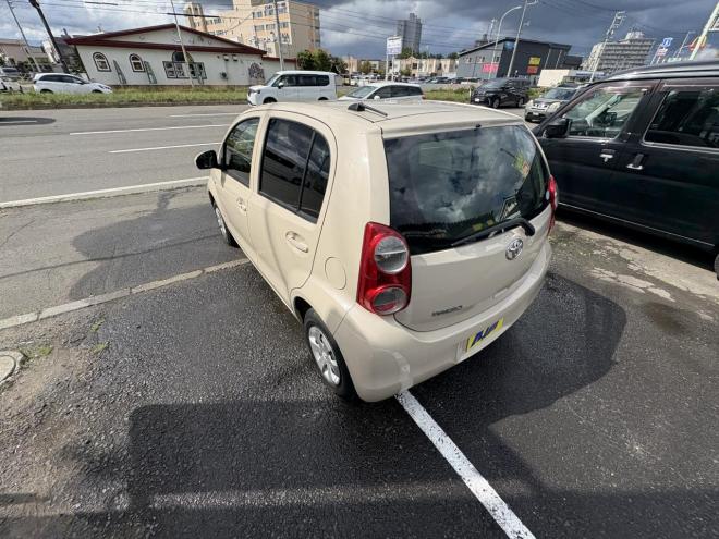 パッソPASSO 4WD X くつろぎ寒冷地仕様　フルセグナビ　スマートキー（スペアー有）　エンジンスターター　エンジンオイル交換　CVTF交換 4WD 1000 5Dr