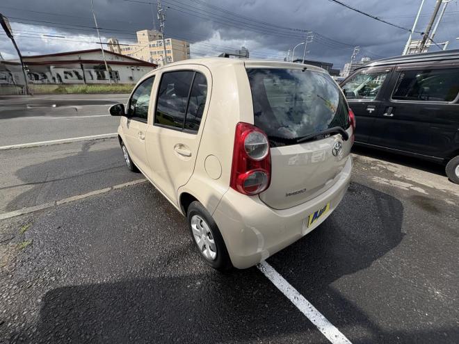 パッソPASSO 4WD X くつろぎ寒冷地仕様　フルセグナビ　スマートキー（スペアー有）　エンジンスターター　エンジンオイル交換　CVTF交換 4WD 1000 5Dr