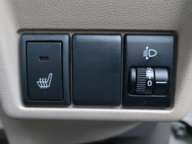 キャロルGS4 4WD　プッシュスタート　純正オーディオ(CD/ラジオ)　運転席側シートヒーター　スマートキー 660