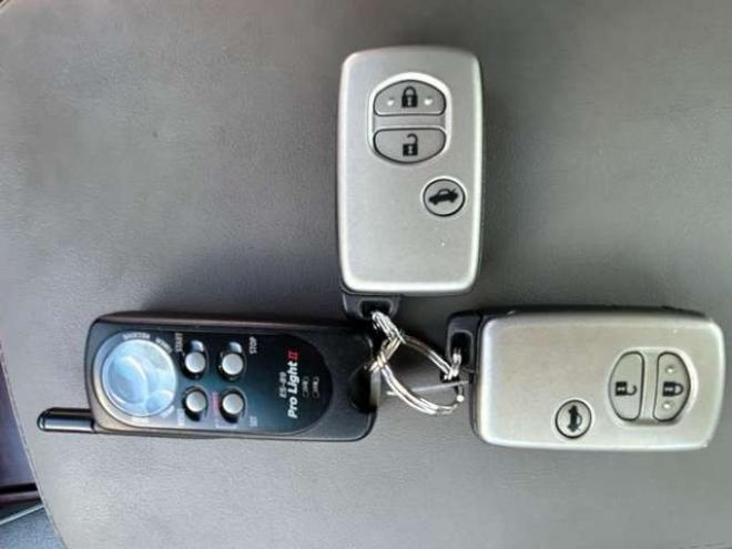 クラウンロイヤル 3.0 ロイヤルサルーン i-Four 4WD　TVバックモニター　パワーシート　ETC　クルーズコントロール　純正HDDナビ 3000