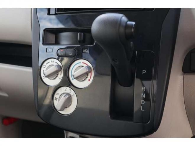 デイズS 4WD　CDプレイヤー　エマージェンシーブレーキ　運転席シートヒーター　踏み間違い衝突防止アシスト 660