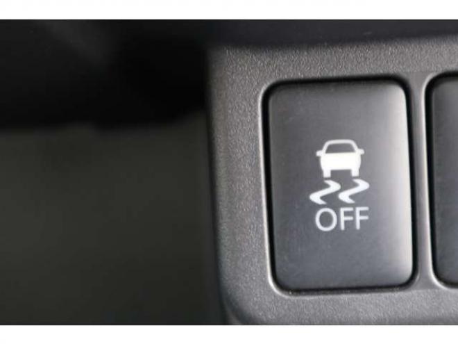 デイズS 4WD　CDプレイヤー　エマージェンシーブレーキ　運転席シートヒーター　踏み間違い衝突防止アシスト 660