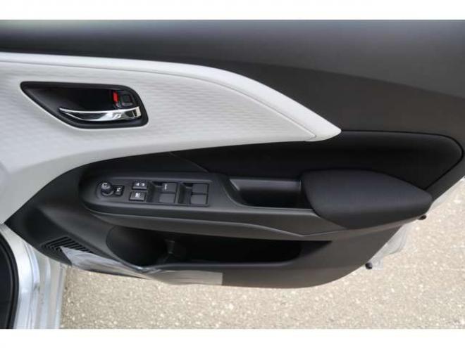 スイフト1.2 XG 4WD　純正7インチワイドナビ　LEDヘッドライト　シートヒーター　ブラインドスポットモニター 1200