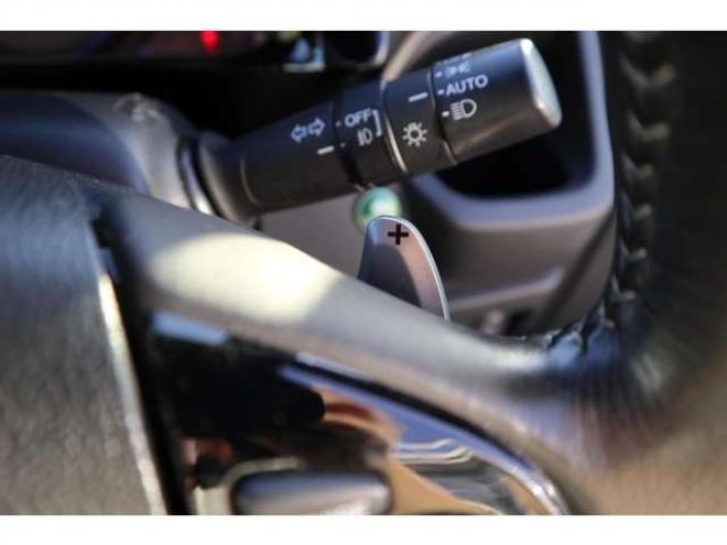N-WGNカスタムG ターボパッケージ 4WD　純正ワンセグナビ　バックカメラ　ETC　オートライト　HIDヘッドライト　パドルシフト　シートヒーター 660