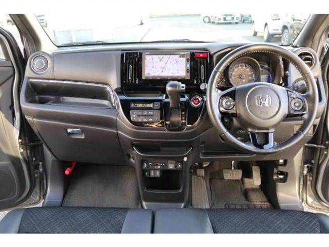 N-WGNカスタムG ターボパッケージ 4WD　純正ワンセグナビ　バックカメラ　ETC　オートライト　HIDヘッドライト　パドルシフト　シートヒーター 660