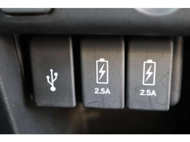 N-WGNカスタムG ターボパッケージ 4WD　純正ワンセグナビ　バックカメラ　ETC　オートライト　HIDヘッドライト　パドルシフト　シートヒーター 660