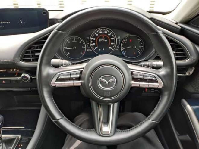 MAZDA3セダン　1.8 XD Lパッケージ ディーゼルターボ 4WD　本革/コネクティッドカー/BOSEサウンド/全方位カメラ/パーキングセンサー/8.8インチモニター/ETC/メモリー電動シート/シートヒーター/18AW 1800