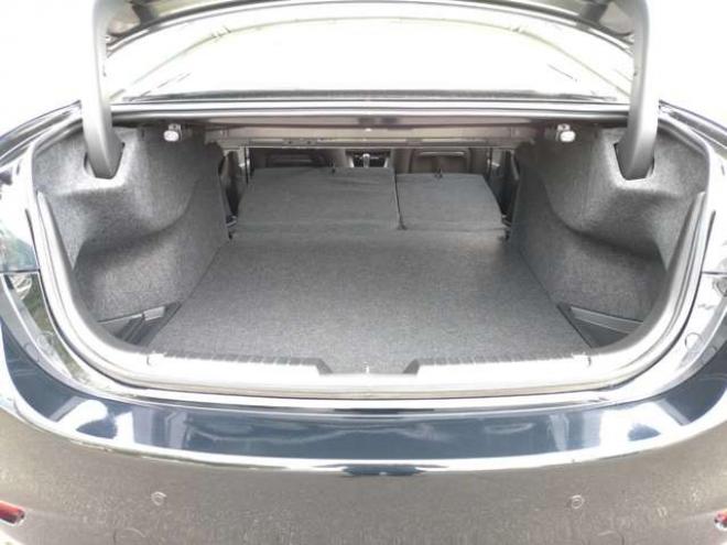 アテンザ2.2 XD Lパッケージ ディーゼルターボ 4WD　スタッドレス付き/本革/エンジンスターター/BOSEサウンド/シートクーラー/全方位カメラ/パーキングセンサー/ETC/メモリー電動シート/シートヒーター/ステアリングヒーター/19AW 2200