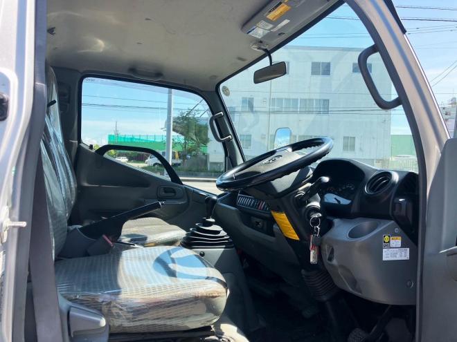 ダイナ中古　シングルジャストロー4WD　平ボディ