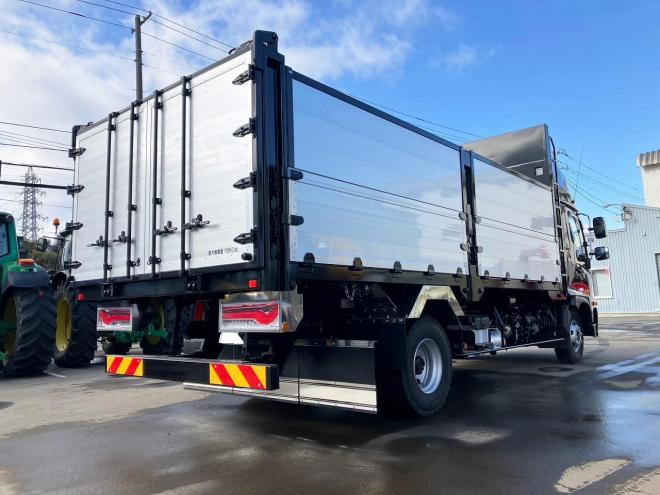 レンジャープロ未使用　ワイドファームダンプ　5.3m　中型トラック　nfd
