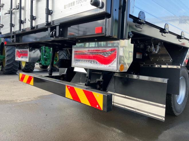 レンジャープロ未使用　ワイドファームダンプ　5.3m　中型トラック　nfd