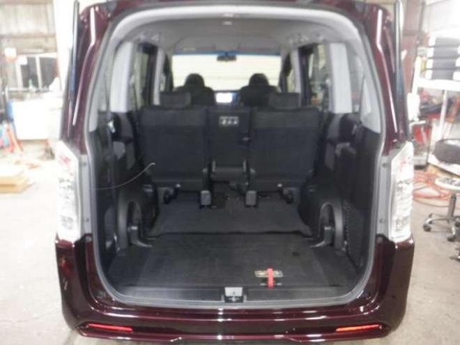 ステップワゴン2.0 スパーダ Z 4WD　ナビ・TV・マルチビューカメラ・両側電動・修復歴無・車検新規2年・スマートキー・HID・ワイパーデアイサー・フルフラットシート・パドルシフト 2000