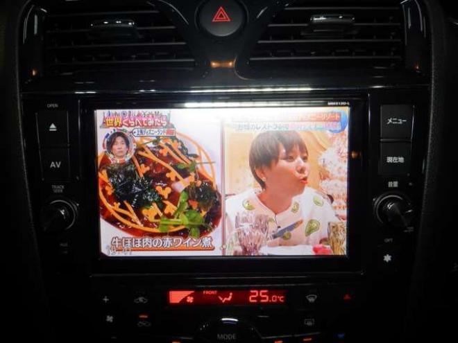 セレナ2.0 ハイウェイスター Vセレクション 4WD　ナビ・TV・B/T・両側電動・リアモニター・インテリキー・プッシュスタート・アイドリングストップ・ETC・フルフラットシート・クルコン・バックカメラ 2000