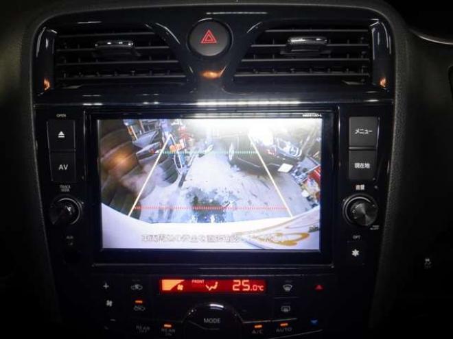 セレナ2.0 ハイウェイスター Vセレクション 4WD　ナビ・TV・B/T・両側電動・リアモニター・インテリキー・プッシュスタート・アイドリングストップ・ETC・フルフラットシート・クルコン・バックカメラ 2000