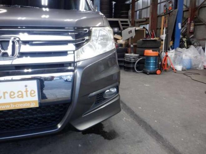 ステップワゴン2.0 スパーダ Z HDDナビ エディション 4WD　ナビ・TV・Bカメラ・両側電動・Rモニター　フルフラットシート・ETC・HID・パドルシフト・ワイパーデアイサー・ステアリングスイッチ 2000