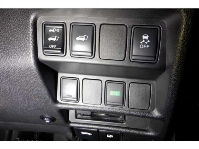 エクストレイル2.0 20X エクストリーマーX エマージェンシーブレーキ パッケージ 2列車 4WD　ナビ・B/T・SR・TV・全方位カメラ・ETC・本州仕入・修復歴無・USB・パワーバックドア・ブラインドスポット・サンルーフ・LEDヘッドライト 2000
