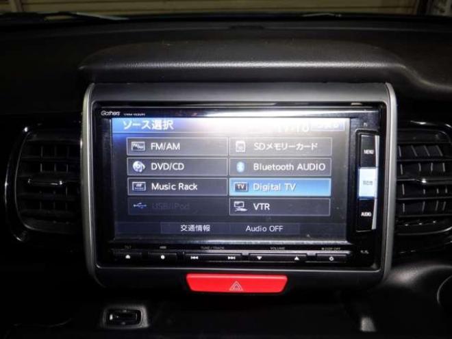 N-BOXカスタムG ターボSSパッケージ 4WD　ナビ・TV・Bluetooth・Bカメラ・両側電動・車検新規2年・ターボ・リアモニター・前席シートヒーター・CTBA・Aストップ・HID・オートライト 660