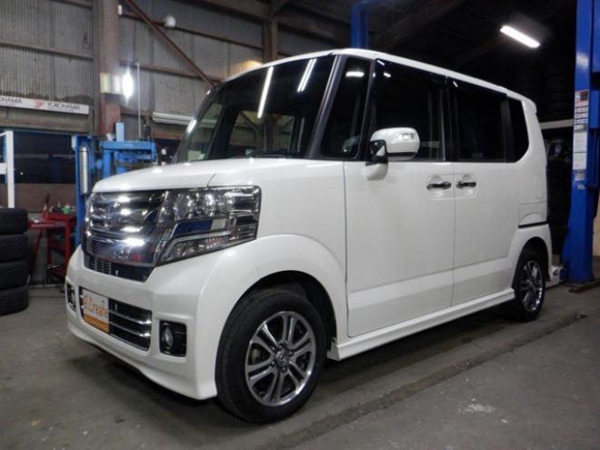 N-BOXカスタムG Lパッケージ 4WD　ナビ・B/T・TV・Bカメラ・ETC・パワスラ・本州仕入・前席シートヒーター・ステアリングスイッチ・パワスラ・ヒーテッドドアミラー・.サンシェード 660