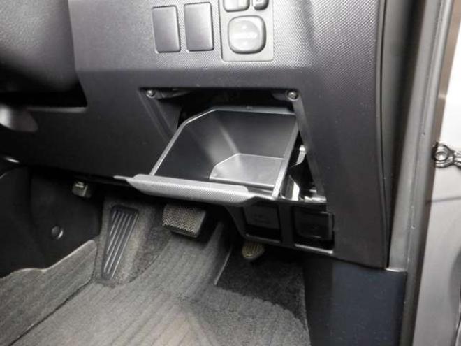 エスティマ3.5 アエラス 4WD　メーカーナビ・TV・B/T・Bカメラ・両側電動・電動リアゲート・社外エンスタ・クルコン・スマートキー・プッシュスタート・ワイパーデアイサー・リアヒーター・ビルトインETC・クリアランスソナー・寒冷地仕様 3500