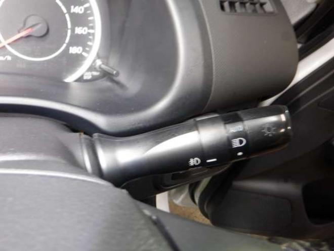 ウィッシュ1.8 X HIDセレクション 4WD　ナビ・TV・B/T・スマートキー・プッシュスタート・ワイパーデアイサー・ECOモード・HID・3列シート・オートエアコン・ 1800