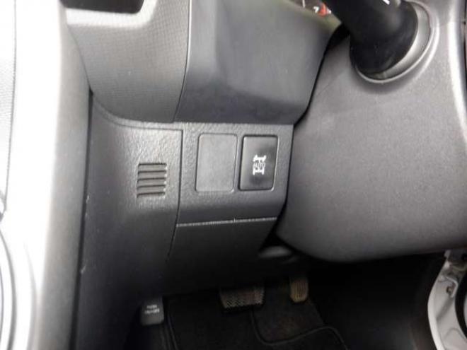 ウィッシュ1.8 X HIDセレクション 4WD　ナビ・TV・B/T・スマートキー・プッシュスタート・ワイパーデアイサー・ECOモード・HID・3列シート・オートエアコン・ 1800