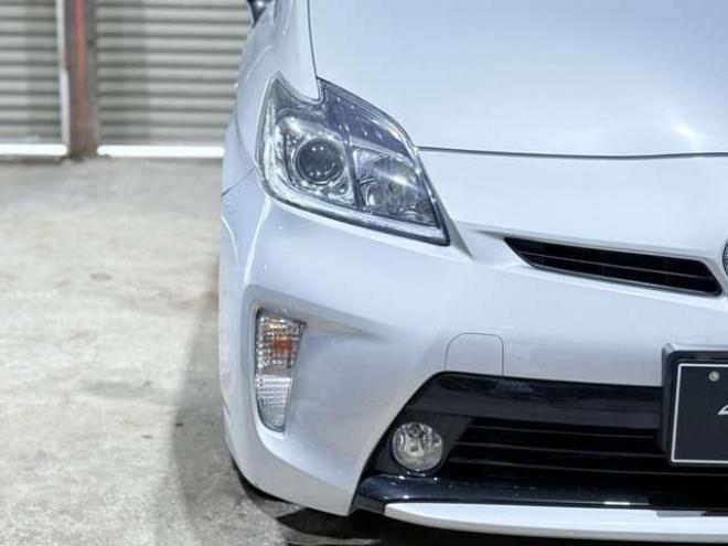 プリウス1.8 S　下廻防錆4WDナビBカメETC 1800