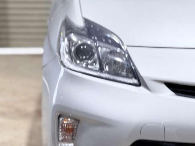 プリウス1.8 S　下廻防錆4WDナビBカメETC 1800