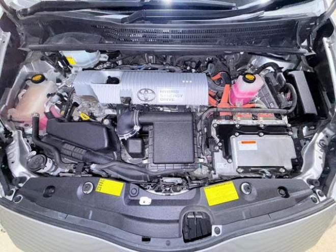 プリウス1.8 S　下廻防錆4WDナビBカメETC 1800