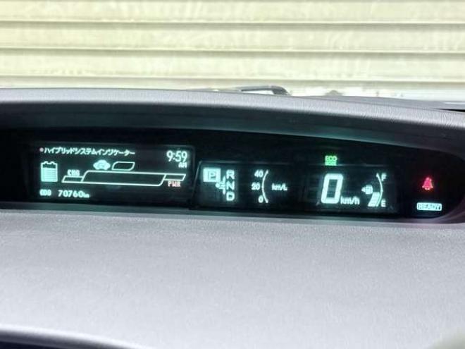 プリウス1.8 S　下廻防錆4WDナビBカメETC 1800