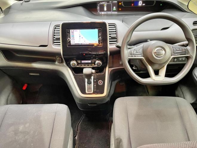 セレナ2.0X 4WD 5年保証 スマキー 両側パワスラ ナビTV Bカメ 後席モニタ 寒冷地仕様 禁煙 車検整備2年付