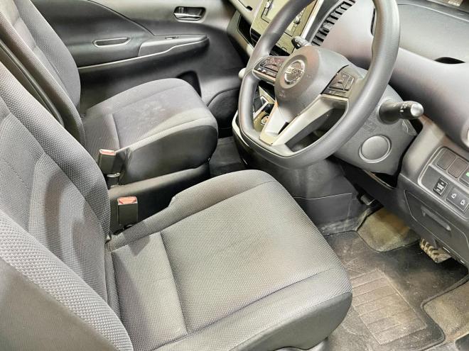 セレナ2.0X 4WD 5年保証 スマキー 両側パワスラ ナビTV Bカメ 後席モニタ 寒冷地仕様 禁煙 車検整備2年付