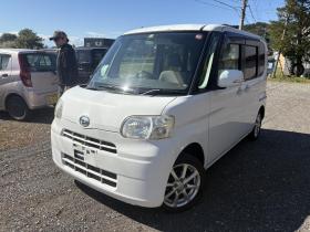 タント　車検満タン付き！G４ＷＤ! 4WD 660 5Dr