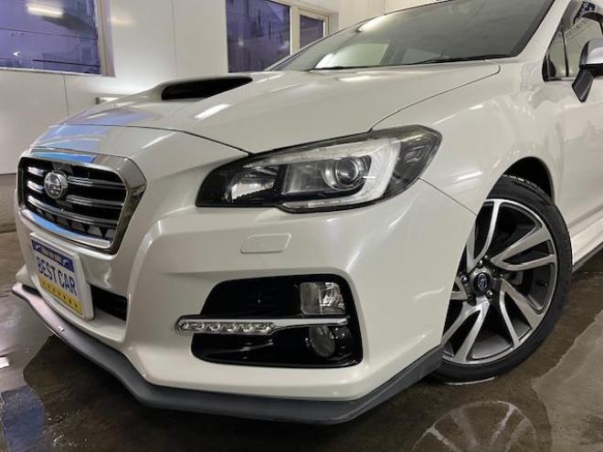 レヴォーグ２．０ＧＴ－Ｓアイサイト　スバルＤＩＴツインカムターボ　本州仕入　寒冷地仕様　禁煙車　ＳＴｉフロントスポイラー　衝突軽減システム　車線逸脱警報　レーダークルーズコントロール　純正１８インチＡＷ　社外１７ＡＷ＋スタッドレスタイヤ付　カロッツェリアナビ（フルセグ地デジ　ＤＶＤ再生　Ｂｌｕｅｔｏｏｔｈ）＋バックカメラ　ＬＥＤヘッドライト　純正ブラックレザーシート　オプション５連デイライト　両席シートヒーター　両席パワーシート　アイドリングストップ　パドルシフト　ＥＴＣ 4WD 2000 5Dr