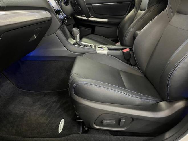 レヴォーグ２．０ＧＴ－Ｓアイサイト　スバルＤＩＴツインカムターボ　本州仕入　寒冷地仕様　禁煙車　ＳＴｉフロントスポイラー　衝突軽減システム　車線逸脱警報　レーダークルーズコントロール　純正１８インチＡＷ　社外１７ＡＷ＋スタッドレスタイヤ付　カロッツェリアナビ（フルセグ地デジ　ＤＶＤ再生　Ｂｌｕｅｔｏｏｔｈ）＋バックカメラ　ＬＥＤヘッドライト　純正ブラックレザーシート　オプション５連デイライト　両席シートヒーター　両席パワーシート　アイドリングストップ　パドルシフト　ＥＴＣ 4WD 2000 5Dr