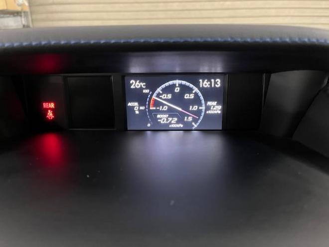 レヴォーグ２．０ＧＴ－Ｓアイサイト　スバルＤＩＴツインカムターボ　本州仕入　寒冷地仕様　禁煙車　ＳＴｉフロントスポイラー　衝突軽減システム　車線逸脱警報　レーダークルーズコントロール　純正１８インチＡＷ　社外１７ＡＷ＋スタッドレスタイヤ付　カロッツェリアナビ（フルセグ地デジ　ＤＶＤ再生　Ｂｌｕｅｔｏｏｔｈ）＋バックカメラ　ＬＥＤヘッドライト　純正ブラックレザーシート　オプション５連デイライト　両席シートヒーター　両席パワーシート　アイドリングストップ　パドルシフト　ＥＴＣ 4WD 2000 5Dr