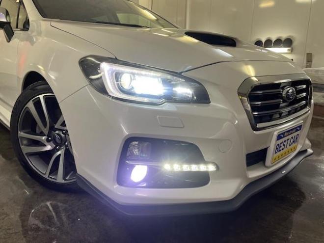 レヴォーグ２．０ＧＴ－Ｓアイサイト　スバルＤＩＴツインカムターボ　本州仕入　寒冷地仕様　禁煙車　ＳＴｉフロントスポイラー　衝突軽減システム　車線逸脱警報　レーダークルーズコントロール　純正１８インチＡＷ　社外１７ＡＷ＋スタッドレスタイヤ付　カロッツェリアナビ（フルセグ地デジ　ＤＶＤ再生　Ｂｌｕｅｔｏｏｔｈ）＋バックカメラ　ＬＥＤヘッドライト　純正ブラックレザーシート　オプション５連デイライト　両席シートヒーター　両席パワーシート　アイドリングストップ　パドルシフト　ＥＴＣ 4WD 2000 5Dr