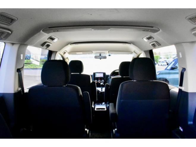 デリカD:5　4WD　ワンオーナー　TOYOオープンカントリーR/T　235/70R16　新品フロントガード　純正エンジンスターター